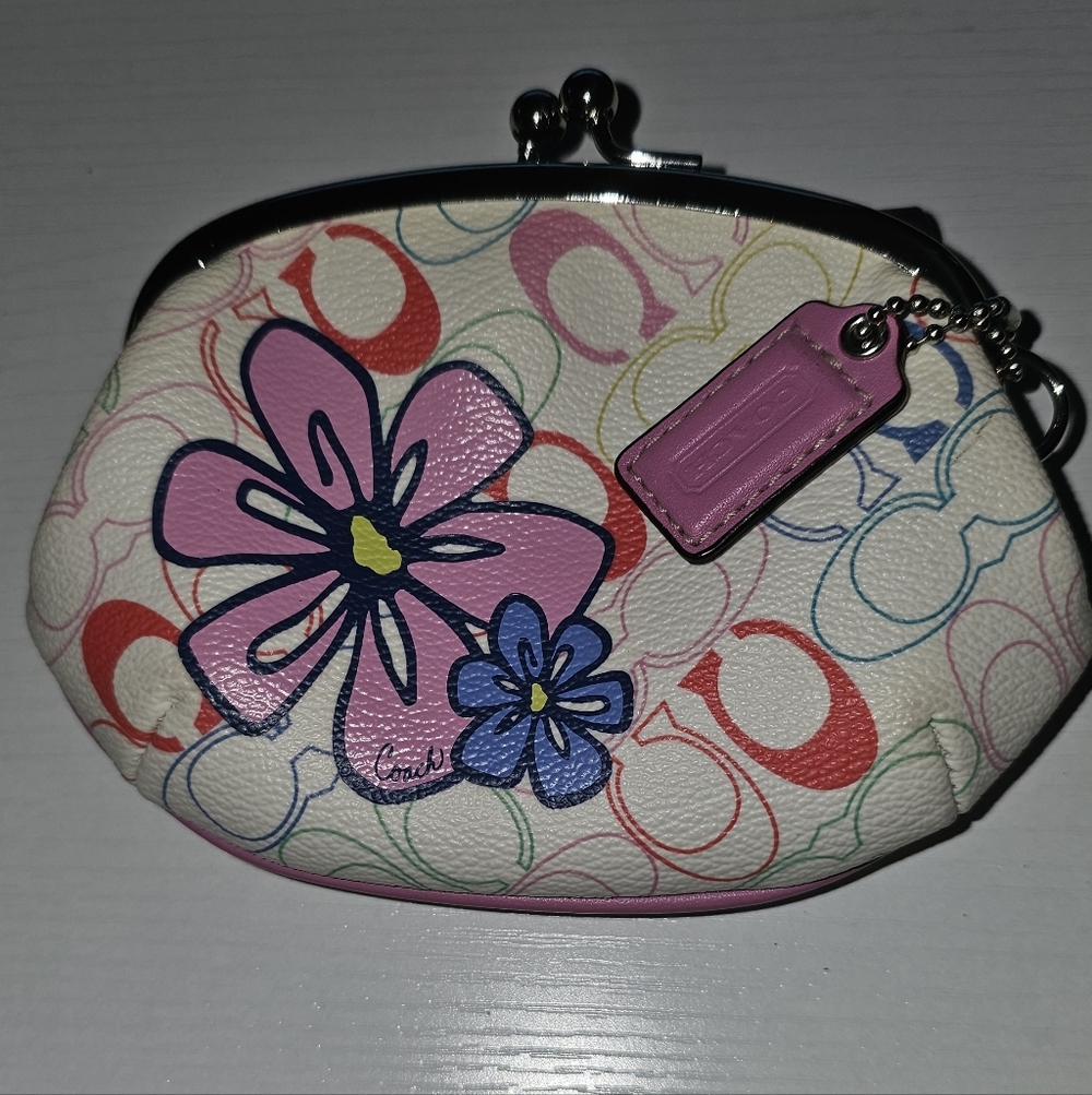 Coach Kiss Lock Coin Purse